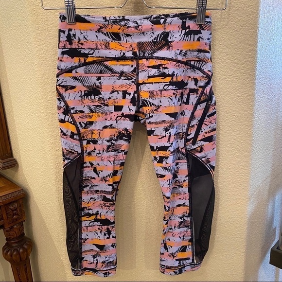 LULULEMON Multi-Color Mesh Crop Pants Size 2 - Picture 1 of 6
